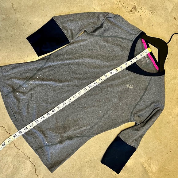 EUC ASICS long sleeve workout dry fit running gym shirt medium - Picture 6 of 7